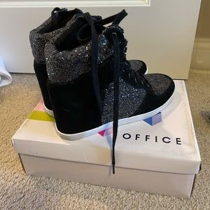 Black Glitter Wedge Sneakers - Sz 39 / 9